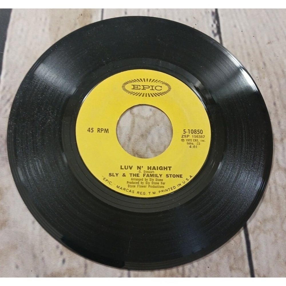 Sly & The Family Stone – Smilin' / Luv N' Haight 7" 45 RPM‎ Epic 5-10850 (1972)